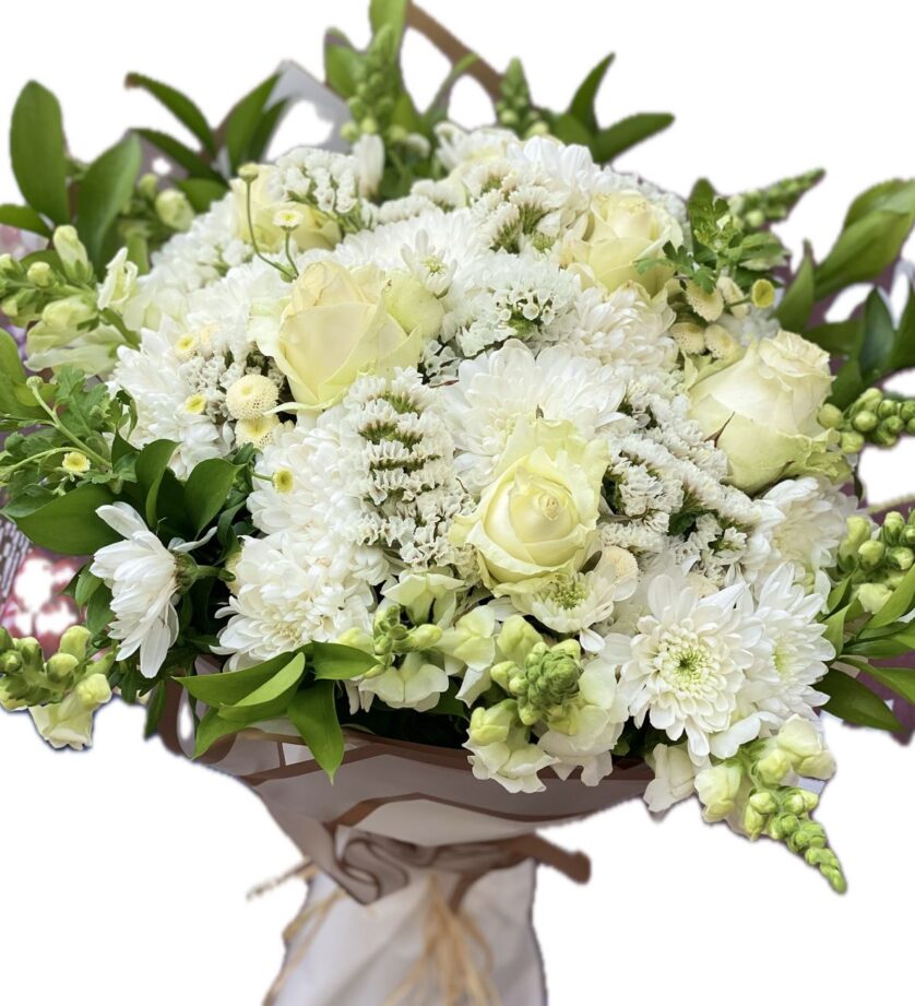 Roses & chrysanthemum flowers Bouquet