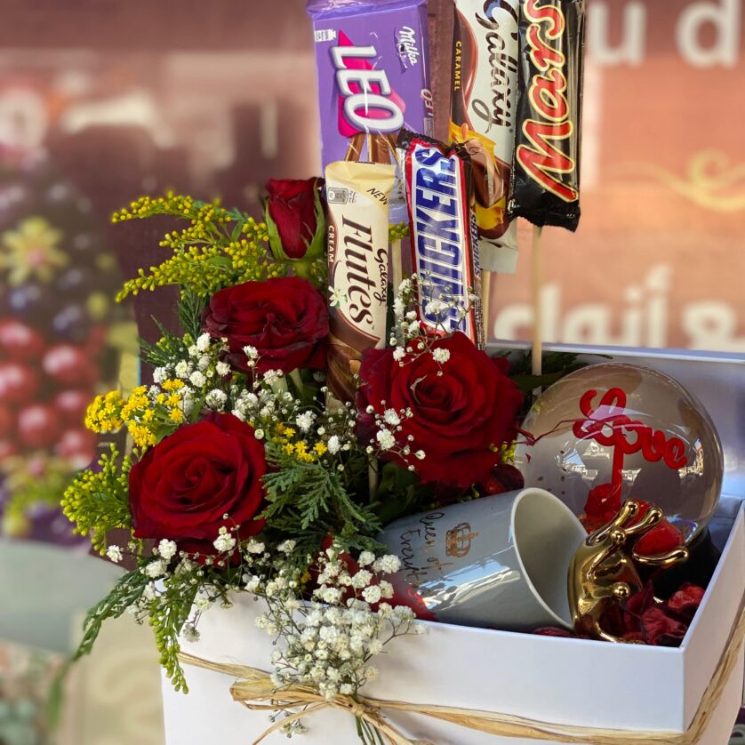 Square gift box
